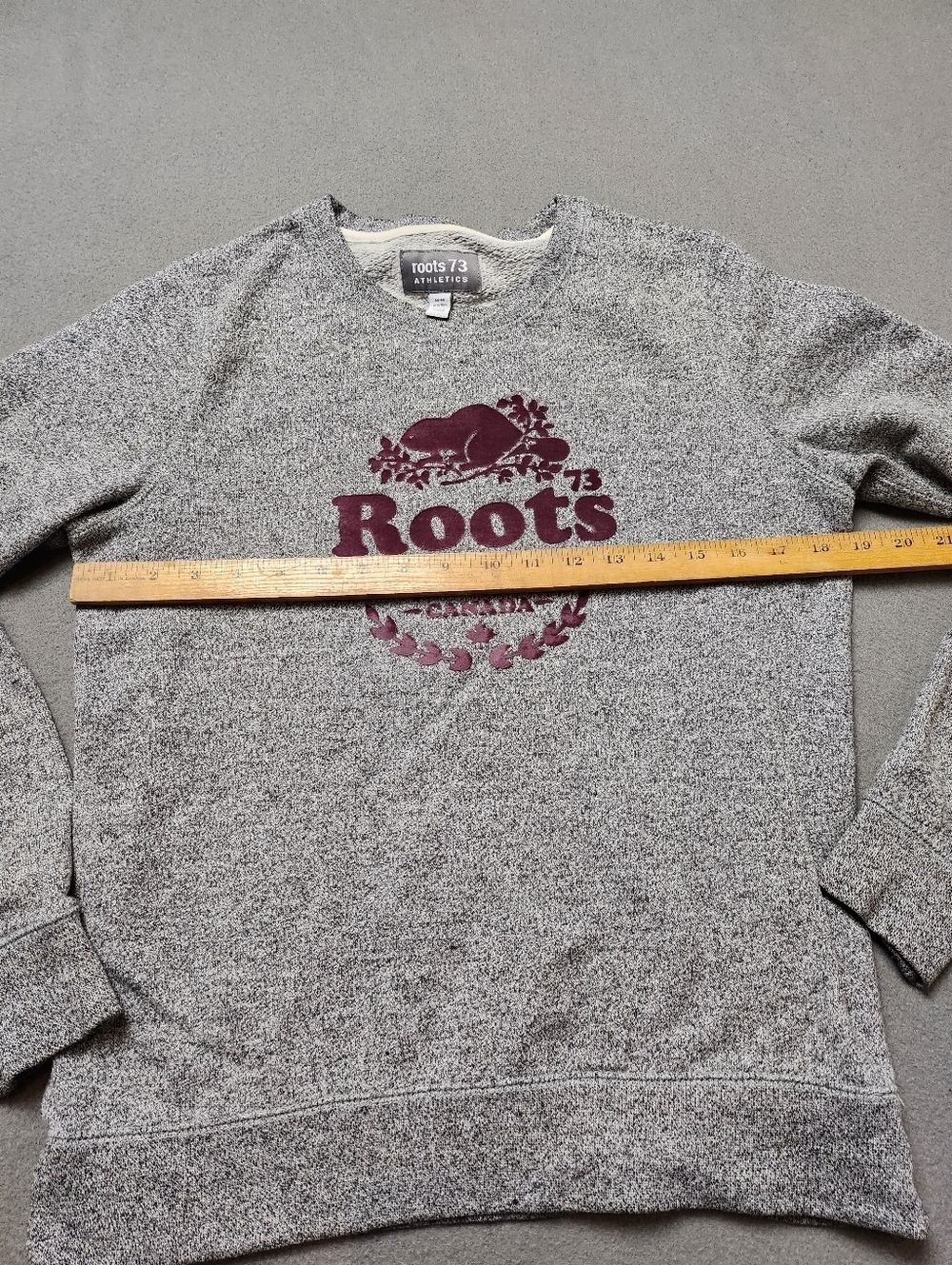 Roots Gray Crewneck Sweatshirt with Purple Velvet Logo Sz Med - Picture 8 of 9